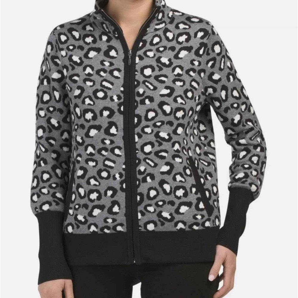 NWOT Rachel Zoe Grey Leopard Print Cardigan Sweater Size Medium